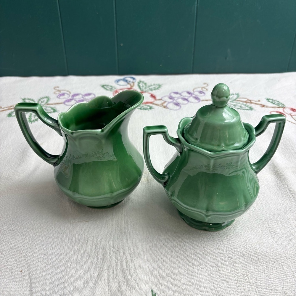 Royal Staffordshire J & G Meakin heirloom ironstone green creamer & sugar bowl